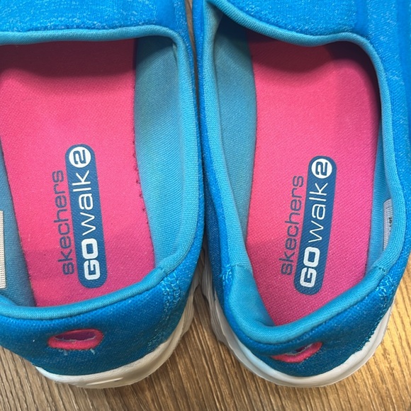Skechers Go Walk 2 Slip On Shoes in Blue - Picture 6 of 6